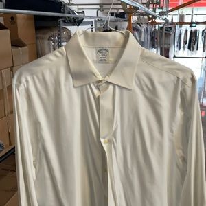 White brooks brothers dress shirt